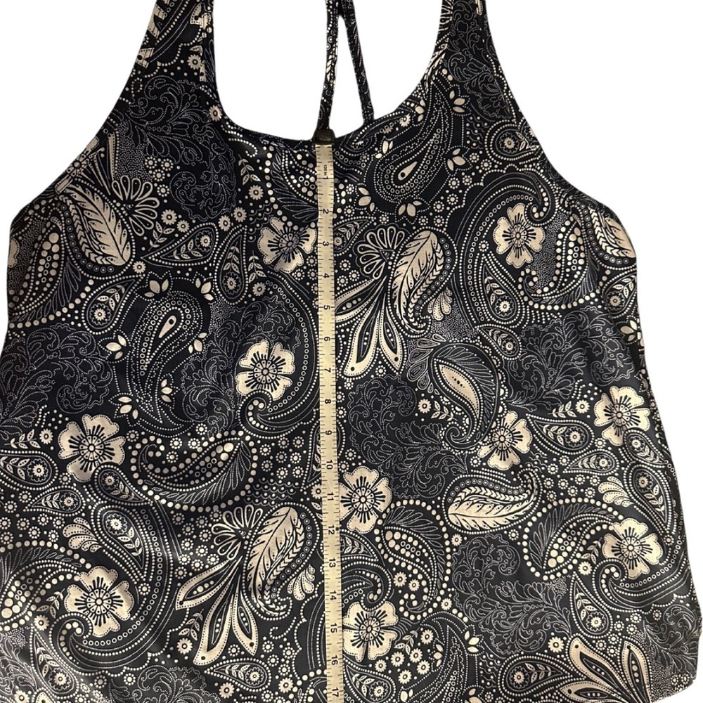 Old  Navy Active Strappy Tank Top - Picture 4 of 6